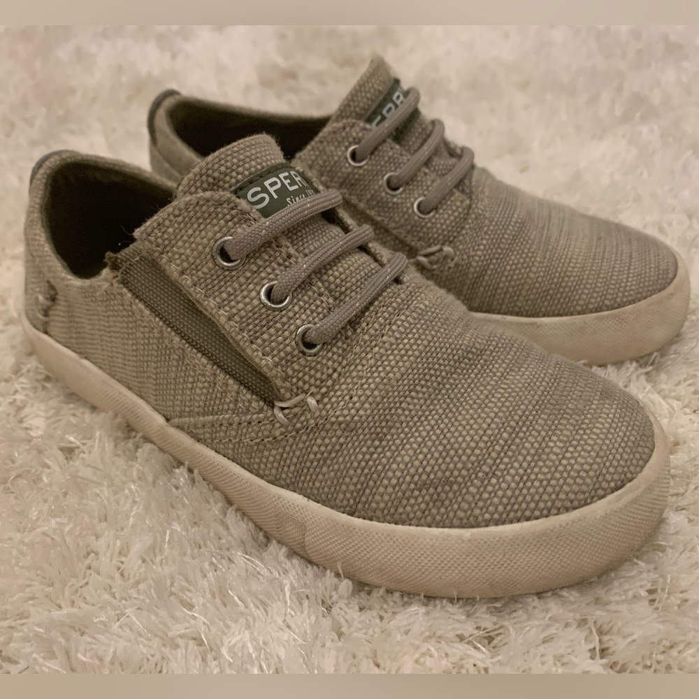Gently used kids Sperry Bodie Jr.